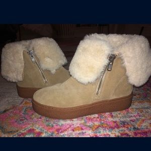 J/SLIDES Zip Booties